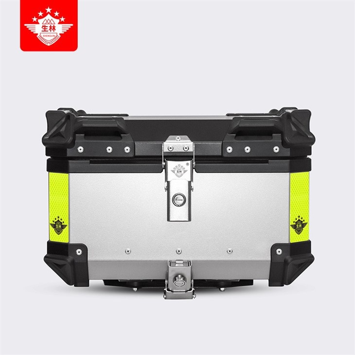 Frontal display motorcycle trunk with backrest